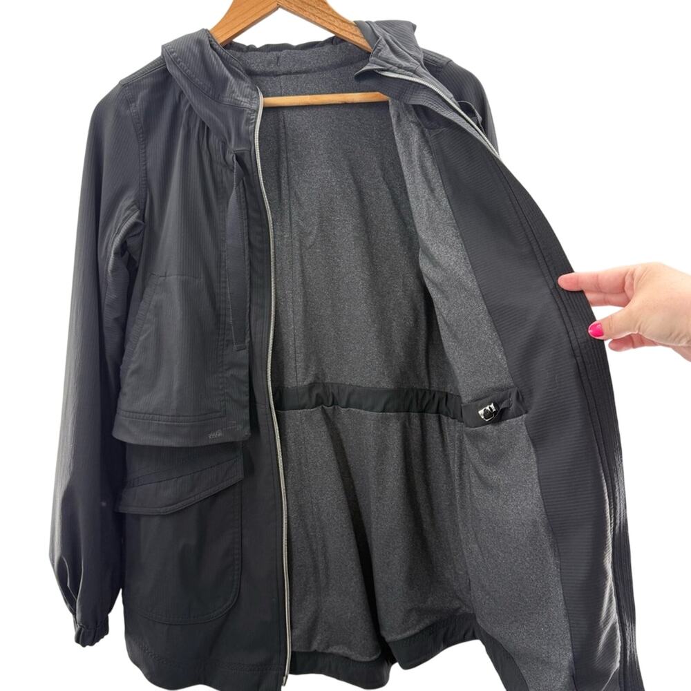 Lululemon Yogi Anorak Jacket Full Zip Hooded Sporty Black Activewear Size 4 - Picture 12 of 16